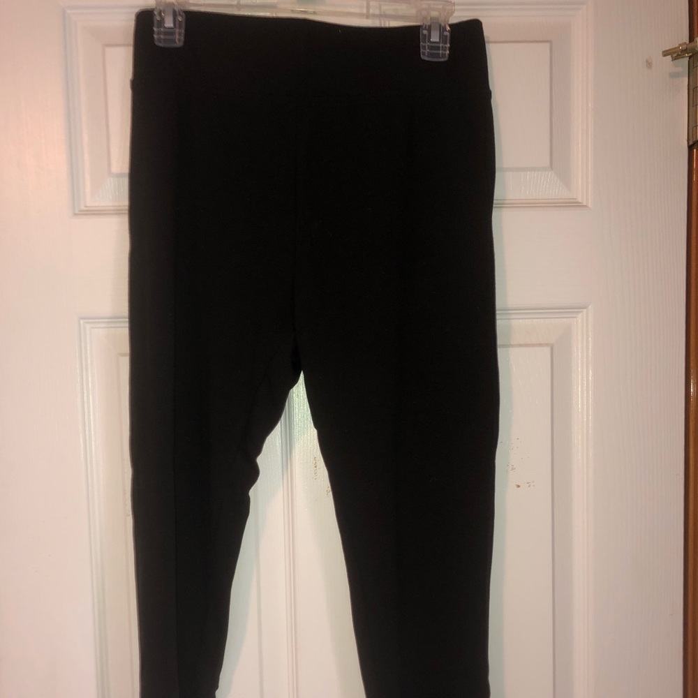 Black leggings